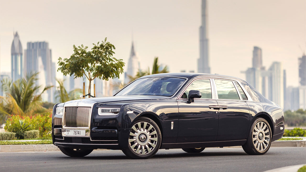 Rolls Royce: Μύθοι και αλήθειες για το αυτοκίνητο-συνώνυμο της πολυτέλειας