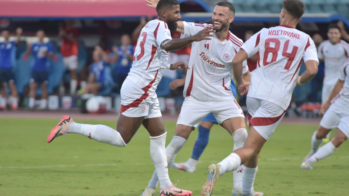 Super League 1: Επαγγελματική νίκη στην πρεμιέρα για τον Ολυμπιακό, 2-0 τον Βόλο  στο Πανθεσσαλικό - Δείτε τα γκολ 