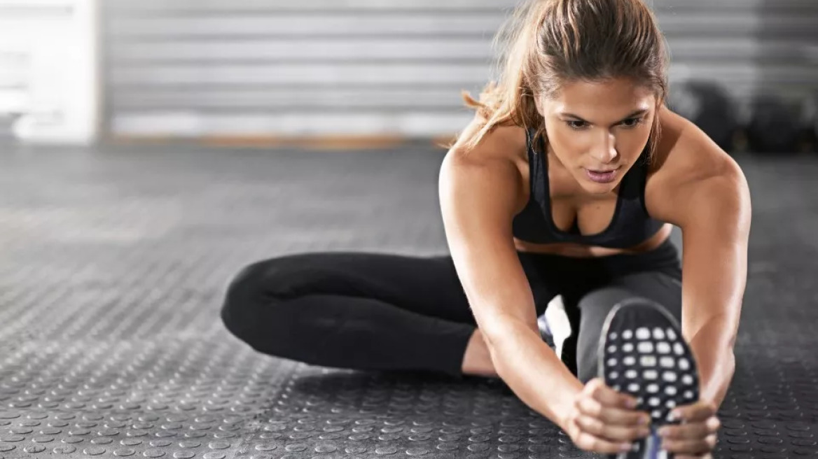 Το απλό τεστ ευλυγισίας που προβλέπει πόσο θα ζήσουμε – Θα το δοκιμάσετε;