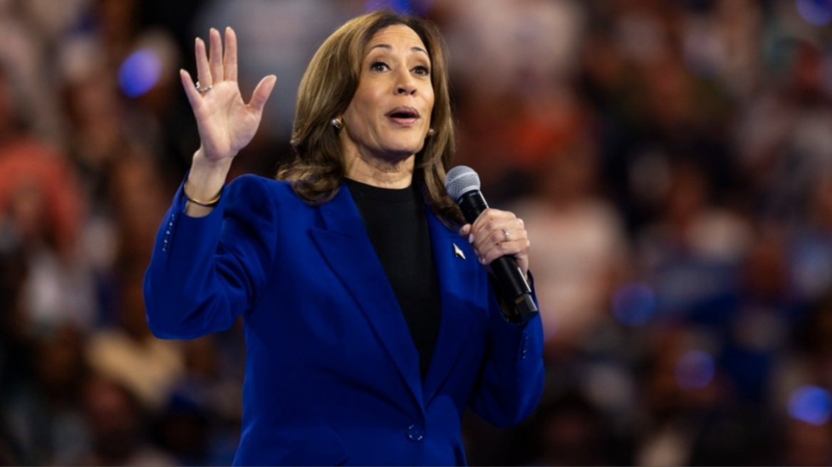 Η Χάρις εντείνει τις επιθέσεις της στον Τραμπ - Στο στόχαστρο και οι περιορισμοί στις αμβλώσεις