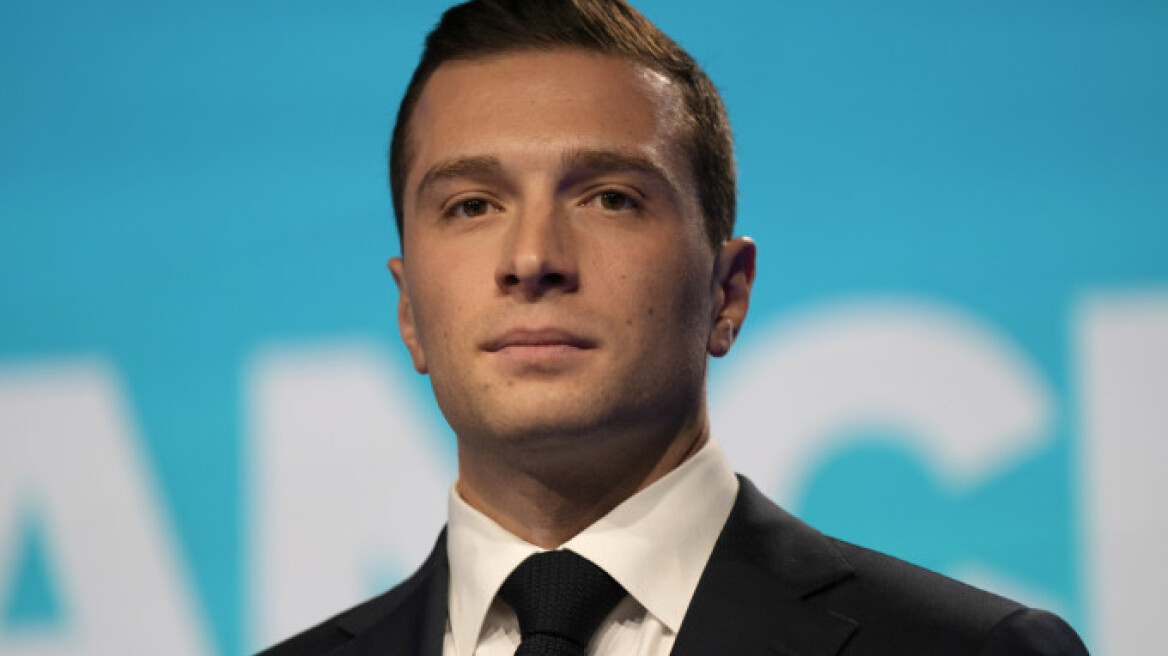 Συνελήφθη 74χρονος που έσπασε στο κεφάλι του Μπαρντελά ένα αυγό