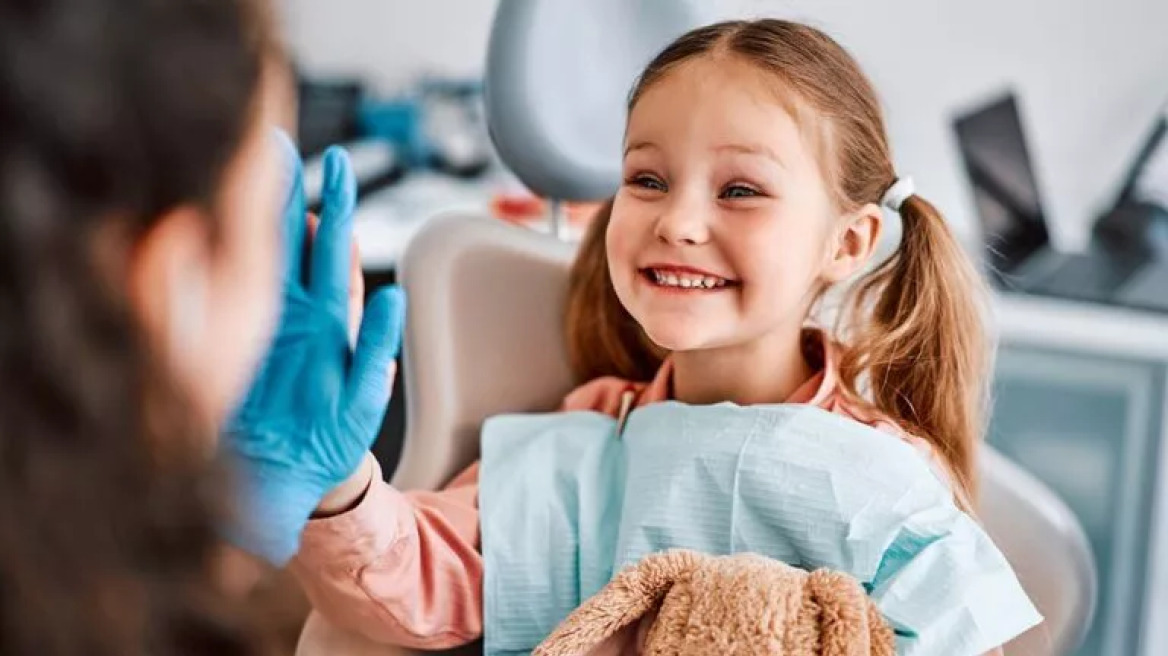 Επιστρέφει το Dentist Pass, δωρεάν οδοντιατρικοί έλεγχοι για 300.000 παιδιά