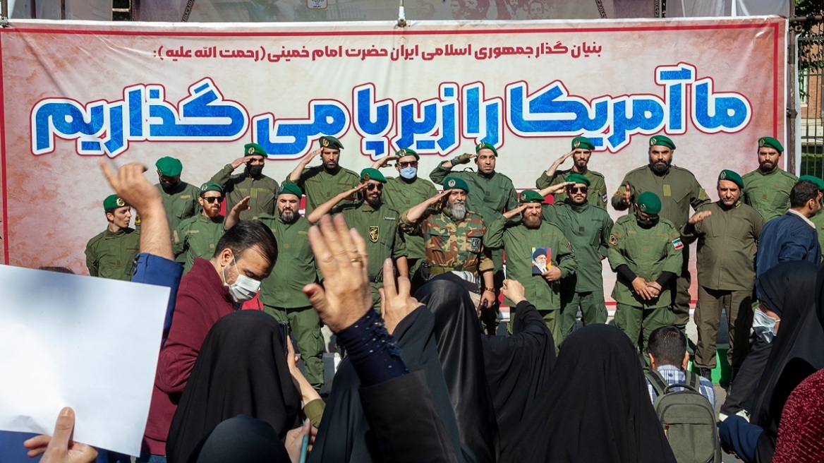 Μέση Ανατολή: Αν το Ισραήλ χτυπήσει το Ιράν, θα επιτεθούμε στις ενεργειακές του εγκαταστάσεις, απειλούν οι Φρουροί