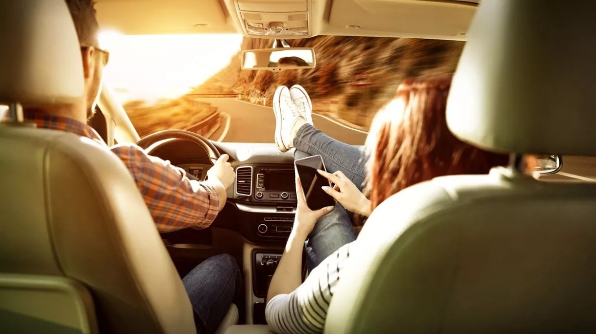 Ποιο μποτιλιάρισμα; - Ολοι κολλημένοι με το αυτοκίνητο