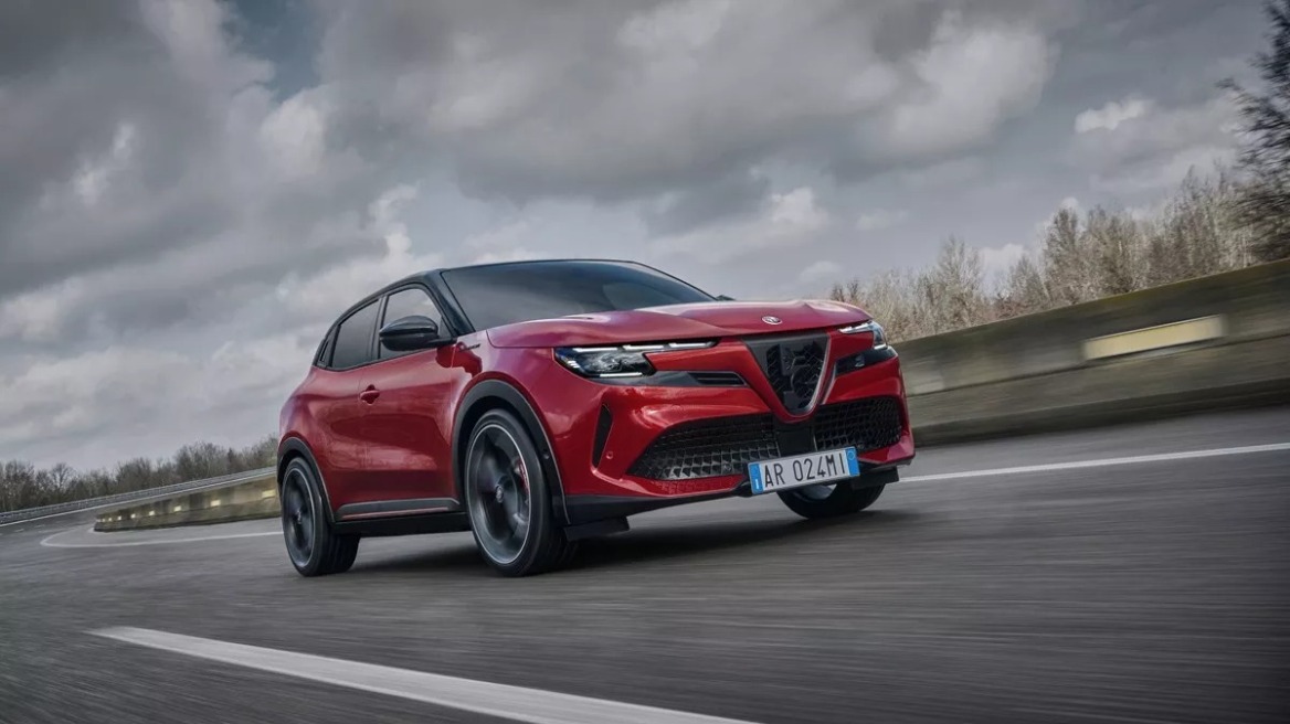 Οι τιμές της Alfa Romeo Junior στην Ελλάδα - Που μπορείτε να την δείτε;