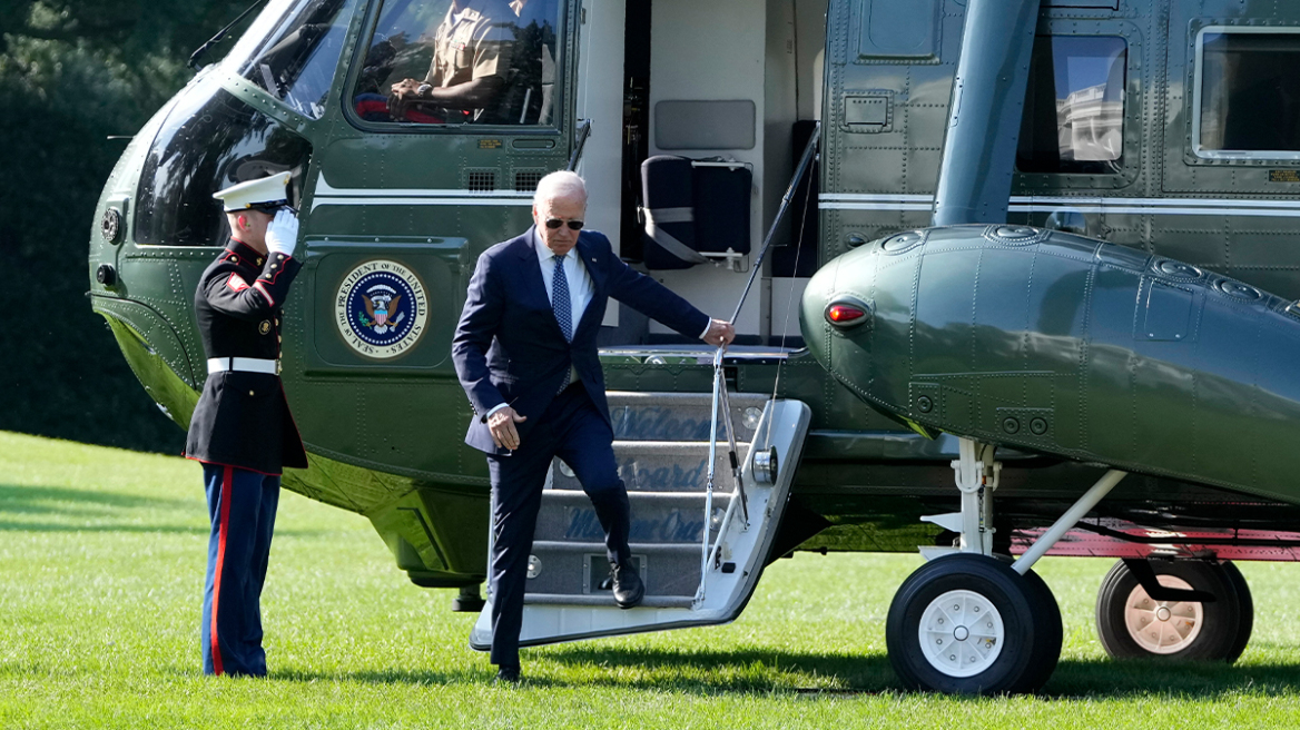 Οι σύμβουλοι του Μπάιντεν είχαν σκεφτεί να τον βάλουν σε αναπηρικό αμαξίδιο αν κέρδιζε τις εκλογές
