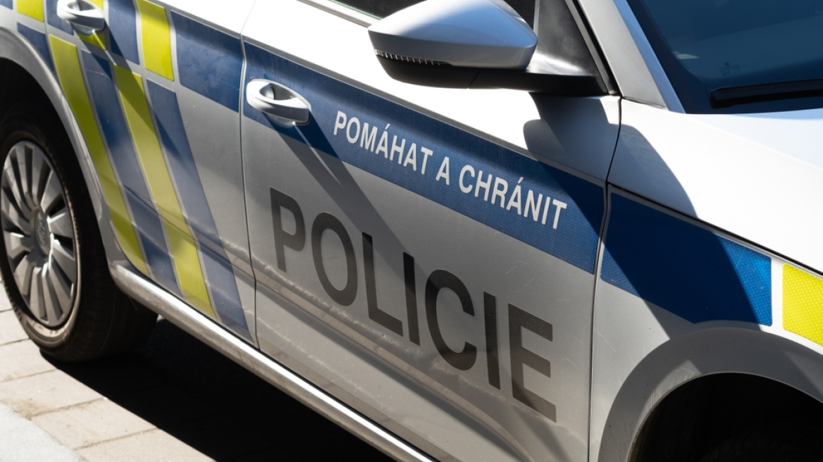 Τσεχία: 16χρονος έφηβος σκότωσε με μαχαίρι δύο γυναίκες σε εμπορικό κέντρο