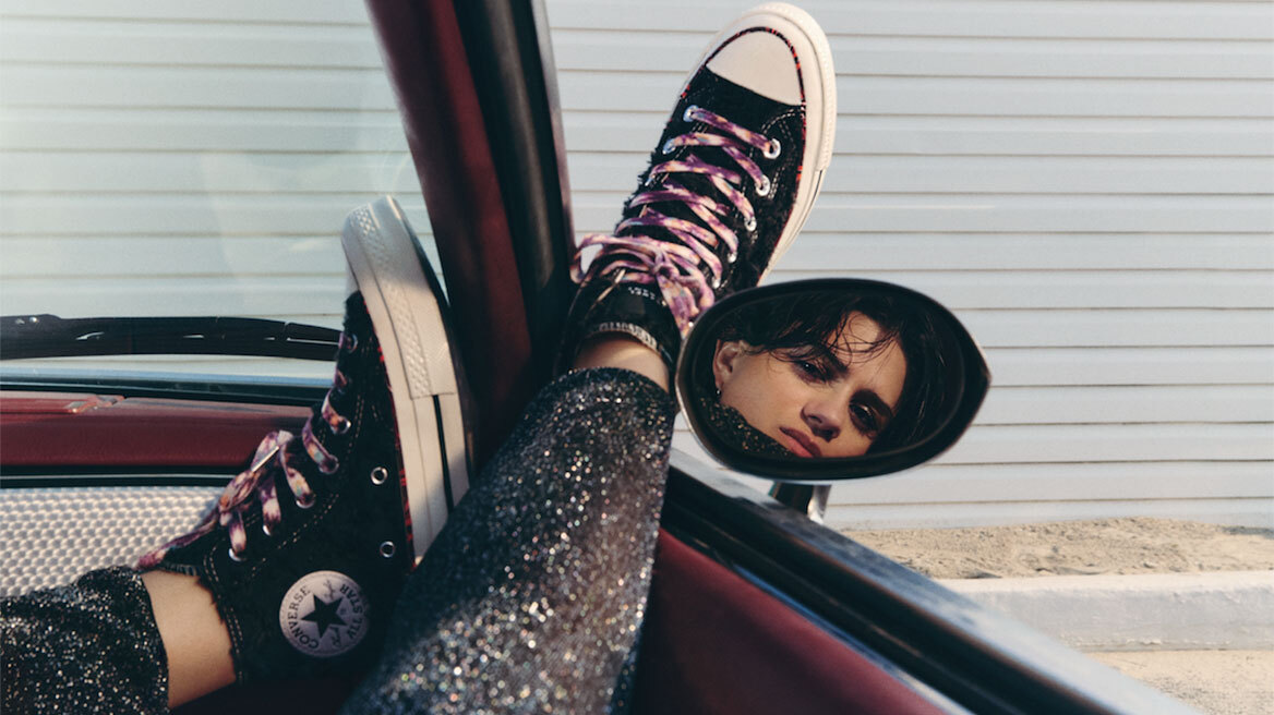 CONVERSE x ISABEL MARANT: Η νέα συνεργασία της Converse κρύβει μέσα της την ουσία του γαλλικού στυλ