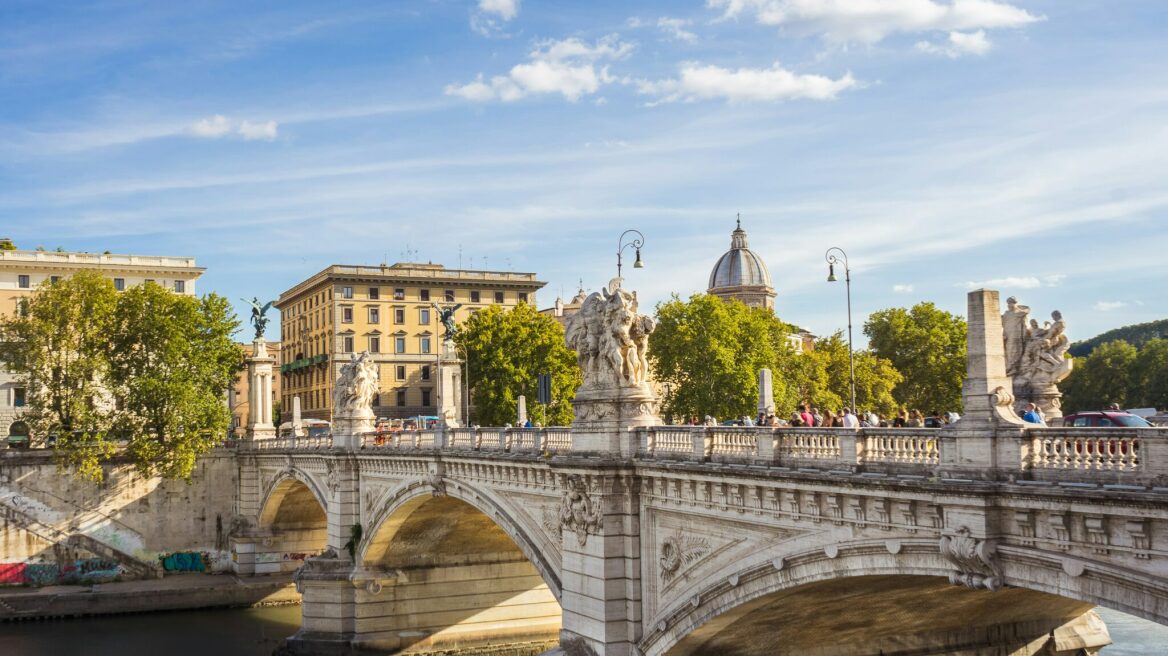 Ρώμη: Νέα εκστρατεία του δήμου της να αφαιρεθούν οι «κλειδoθήκες» έξω από κτίρια με διαμερίσματα βραχυχρόνιας μίσθωσης
