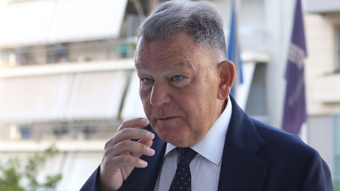 Αλέξης Κούγιας: Πέμπτο 24ωρο στη ΜΕΘ - Φειδωλοί οι γιατροί στις εκτιμήσεις τους