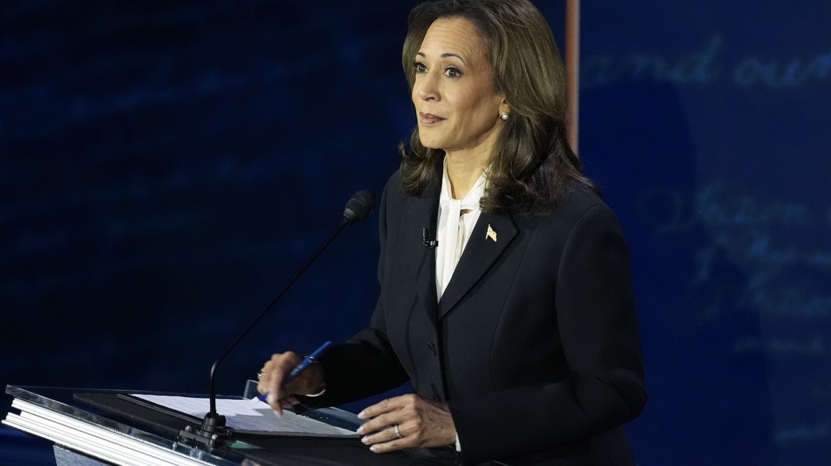 Το Dior look της Κάμαλα Χάρις στο debate της Τρίτης