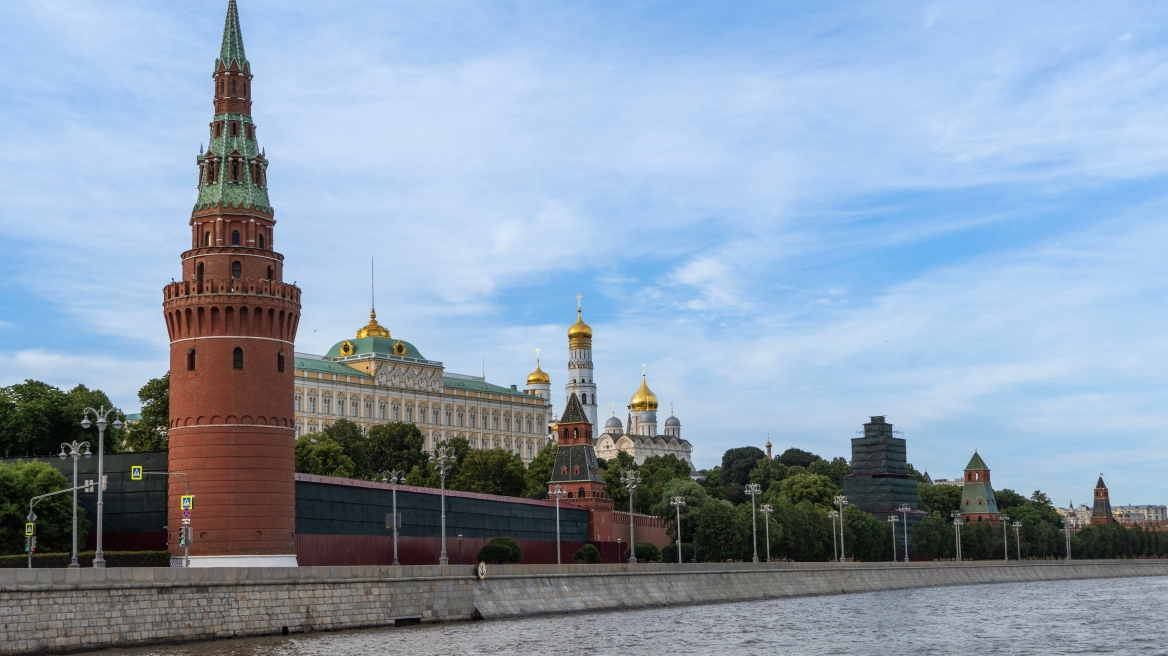 Το Κρεμλίνο ελπίζει σε συνάντηση Πούτιν - Τραμπ και συζητά ανταλλαγή αιχμαλώτων με την Ουκρανία
