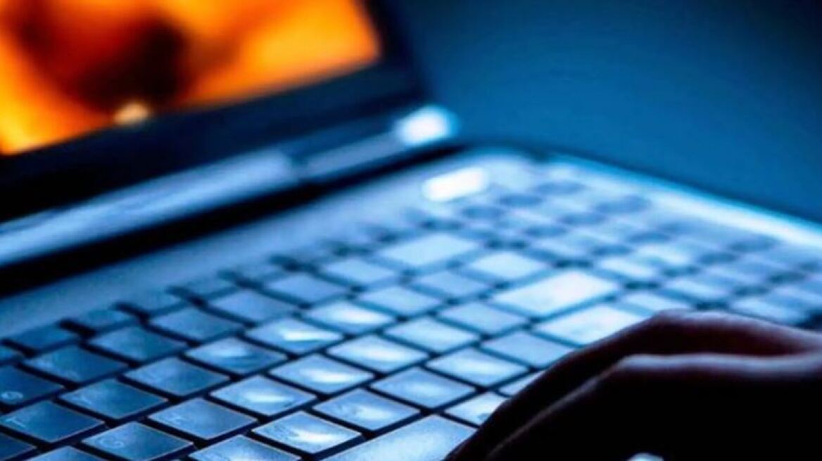 Μεσολόγγι: Ανήλικος έπεσε θύμα εκβιασμού, άγνωστος κοινοποίησε προσωπικές του στιγμές