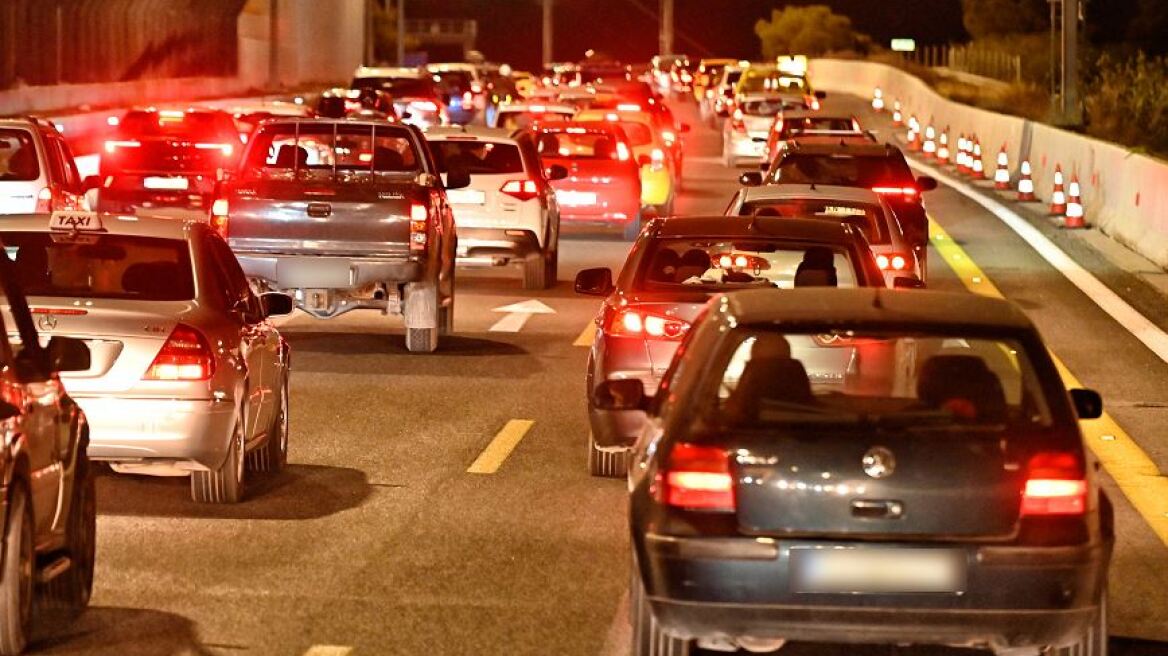 Ολιγόωροι αποκλεισμοί στην Αθηνών - Κορίνθου από αύριο το βράδυ λόγω μεταφοράς ανεμογεννητριών