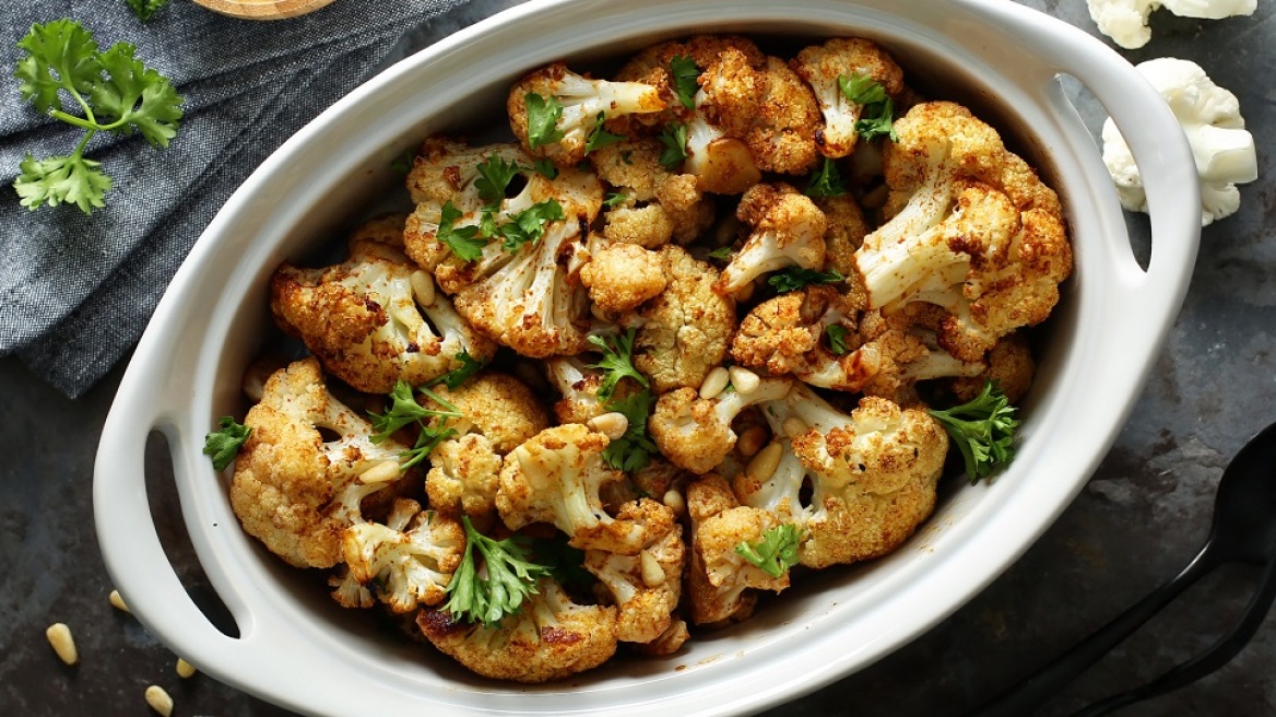 Φτιάχνουμε πικάντικο κουνουπίδι πανέ στη φριτέζα αέρος