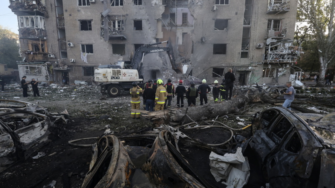 Ουκρανία: Η αντιαεροπορική άμυνα κατέρριψε 93 ρωσικά drones που εξαπολύθηκαν τη νύχτα