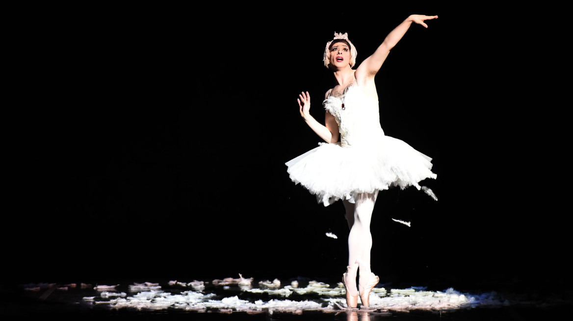 Τελευταία παράσταση για τους Trocks στο Θέατρο Παλλάς