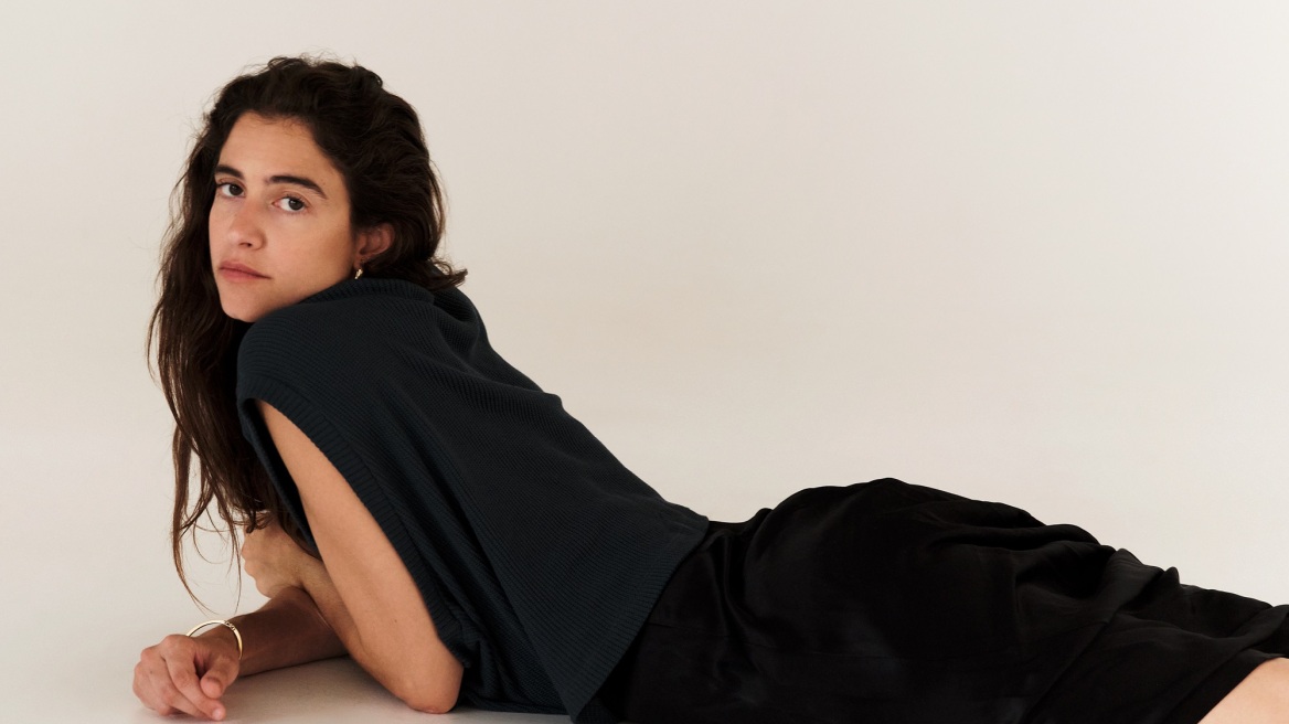 Νεφέλη Κουρή στο Marie Claire: «Όταν η κόρη μου με έβλεπε στην αρχή στην τηλεόραση, την έκλεινε λέγοντας: “Ψεύτικη μαμά!”»