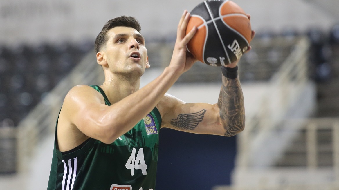 Μήτογλου: «Αν κάνουμε το back to back στη Euroleague θα κάνω κι άλλο τατουάζ»