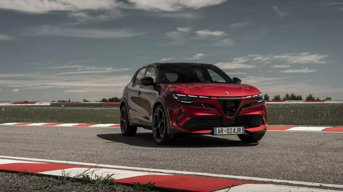 Στα σκαριά ένα μεγάλο SUV της Alfa Romeo