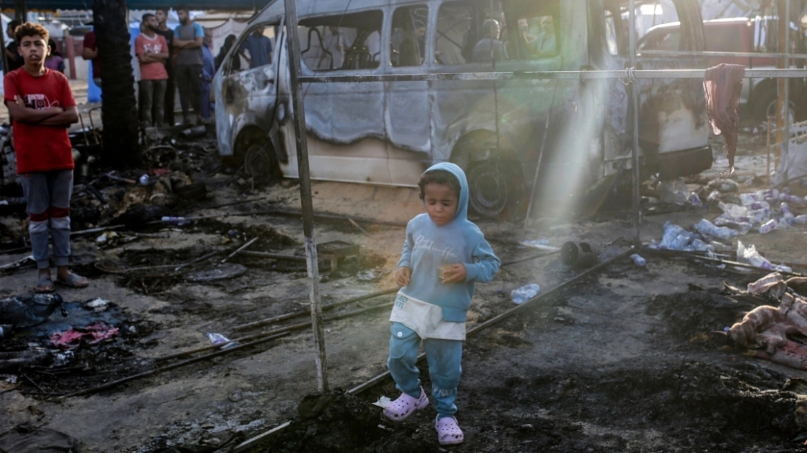 Χιλιάδες κιτ με εκπαιδευτικό υλικό στη Γάζα μετά από δύο χρόνια, μολύβια και τετράδια για τα παιδιά