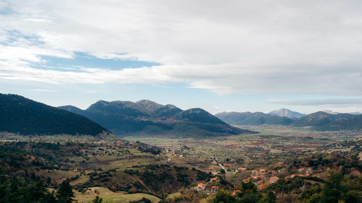 Ανακαλύπτοντας τα Καλάβρυτα και το φαράγγι του Βουραϊκού με παιδιά