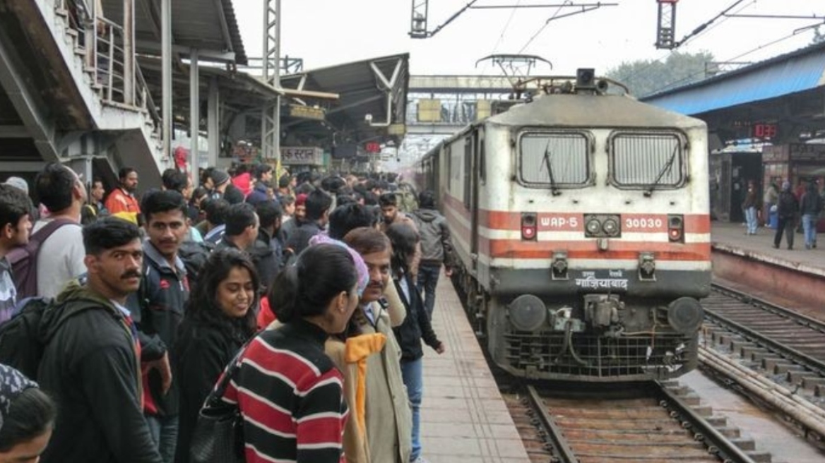 Ινδία: Εννέα τραυματίες σε ατύχημα σε τραίνο  - Βίντεο και φωτογραφίες