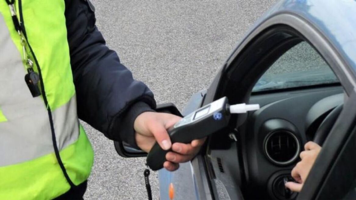Πρόστιμο 2.090 ευρώ και αφαίρεση διπλώματος για 7 χρόνια σε 52χρονο που ενεπλάκη σε τροχαίο υπό την επήρεια αλκοόλ  