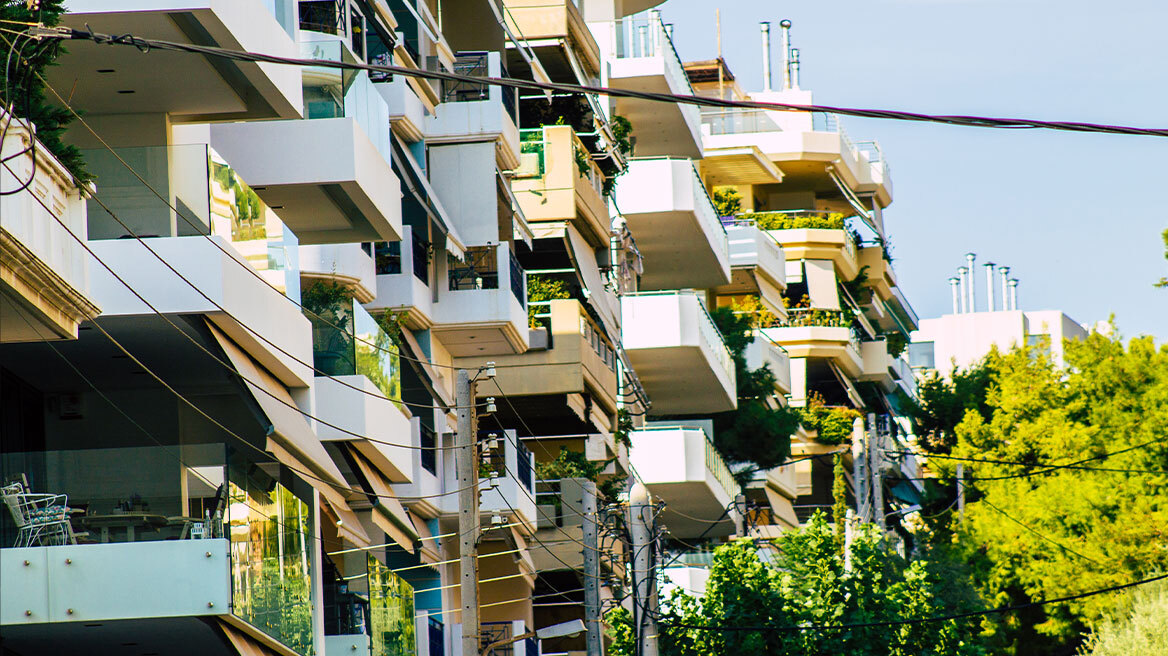 Ακίνητα: «Παγώνουν» οι αντικειμενικές αξίες μέχρι το 2027