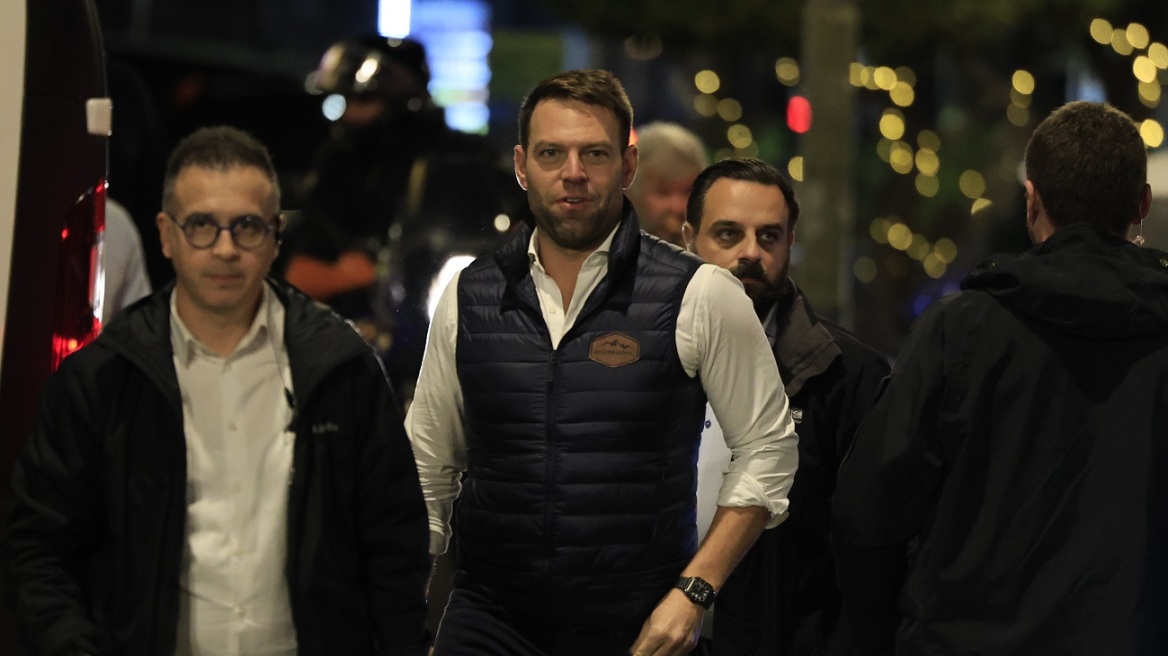 ΣΥΡΙΖΑ - Στέφανος Κασσελάκης: Καταγγέλλει την Κουμουνδούρου ως «έκτακτο στρατοδικείο καρατόμησης συνέδρων» - Καλεί την Πολιτική Γραμματεία να παραιτηθεί