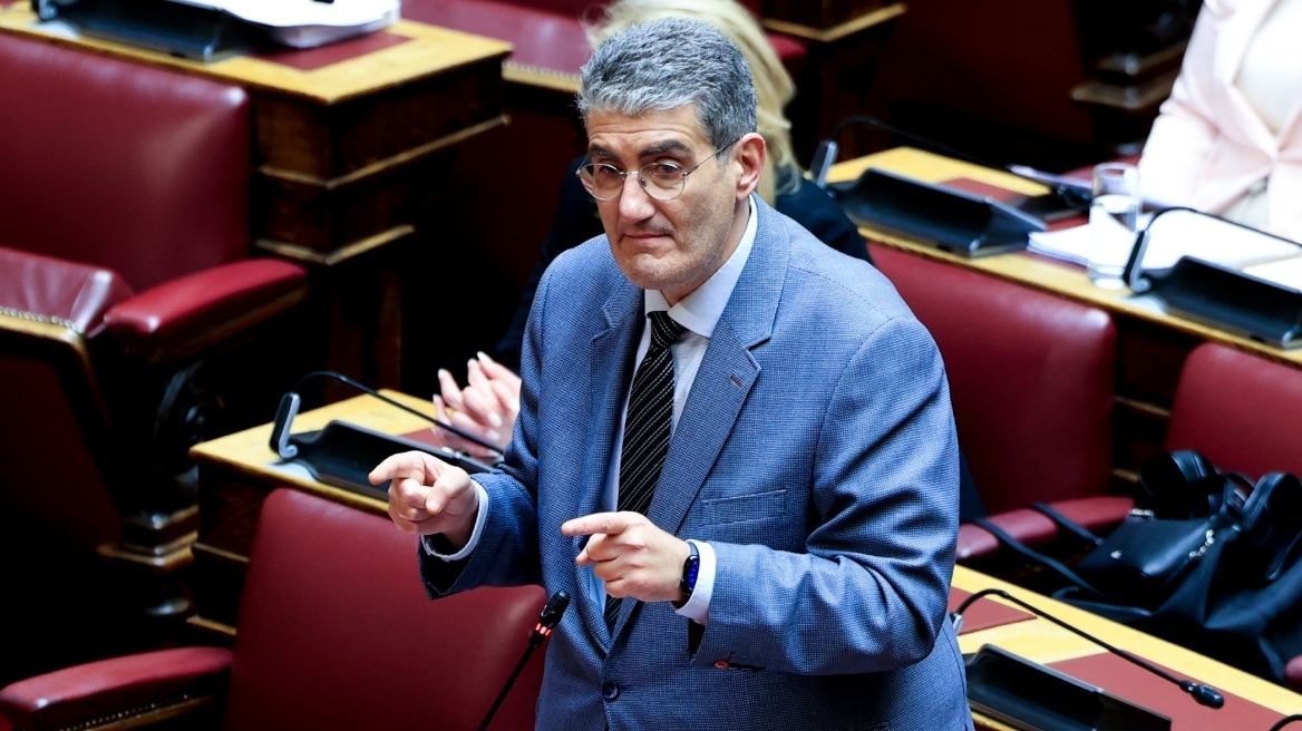 Χρήστος Γιαννούλης: Παρομοίασε τον Αλέξη Τσίπρα με τον... Φέρεντς Πούσκας - Δείτε βίντεο