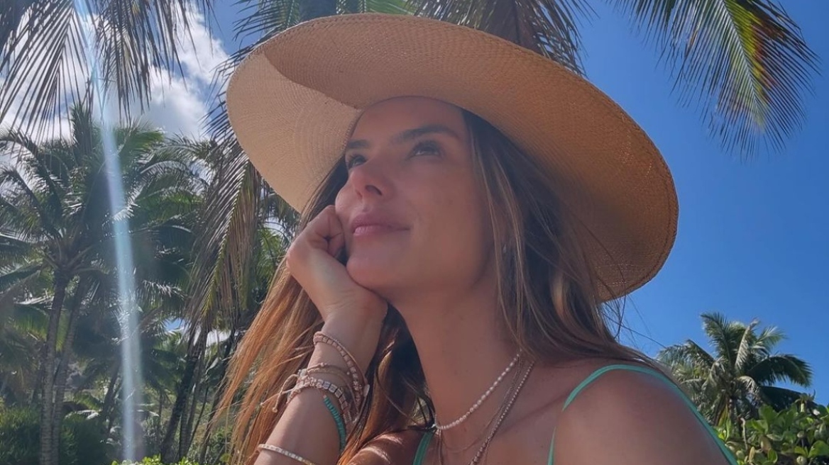 Αλεσάντρα Αμπρόσιο: Ταξίδεψε στη Χαβάη και μοιράστηκε φωτογραφίες