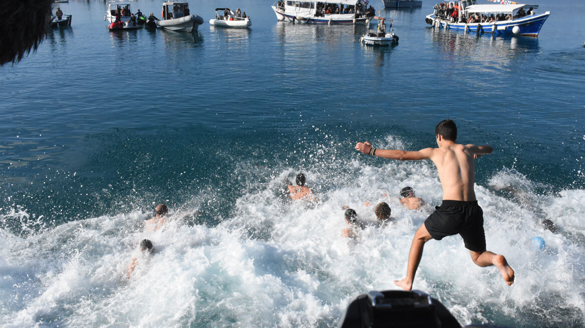 Βελτιώνεται ο καιρός, με λιακάδα έως και 17 βαθμούς τα Θεοφάνεια - Πρόβλεψη για κρύο και χιόνια στα μέσα του μήνα