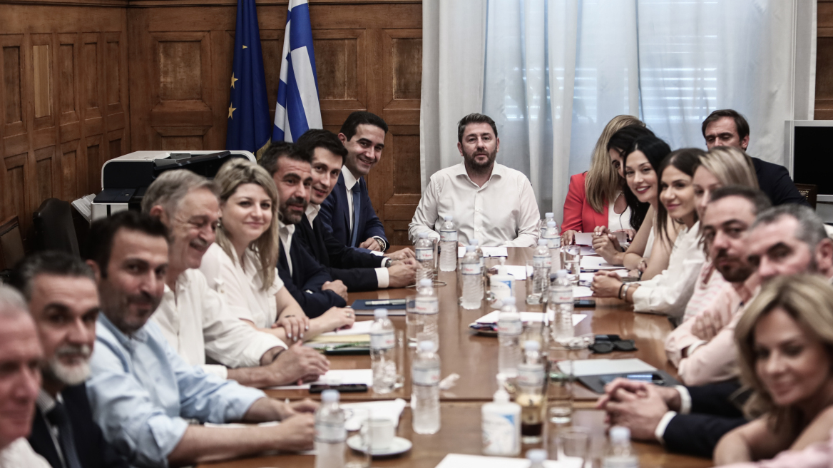 Στο ΠΑΣΟΚ βλέπουν αναδίπλωση του ΣΥΡΙΖΑ μετά τις διευκρινίσεις της Γεροβασίλη