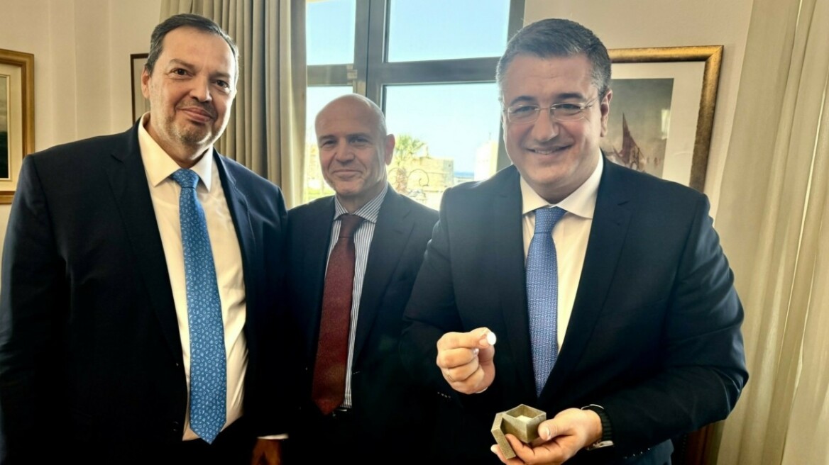 Τζιτζικώστας: Πρόθεση της ΕΕ να χρηματοδοτήσει εκ νέου έργα σημαντικά για την αναβάθμιση του λιμανιού Ηρακλείου