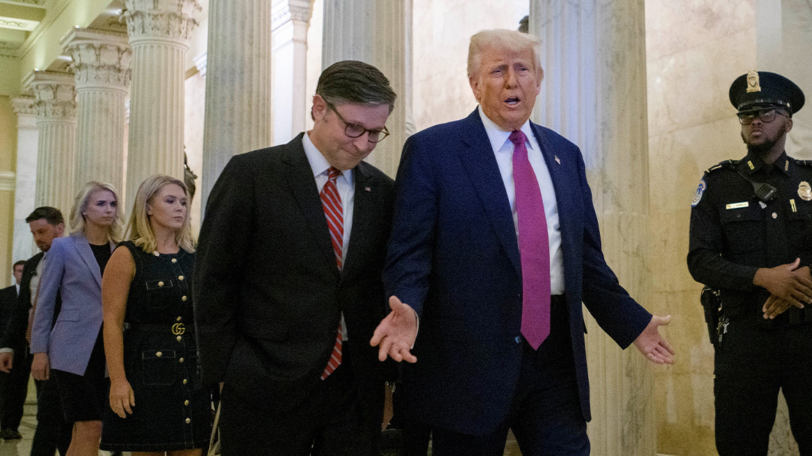 «Ένα Μεγάλο Όμορφο Νομοσχέδιο»: Η πύρρειος νίκη του Τραμπ για τη φορολογική μεταρρύθμιση - Φόβοι ότι θα εκτοξεύσει το χρέος και θα προκαλέσει «στρατιές» ανασφάλιστων