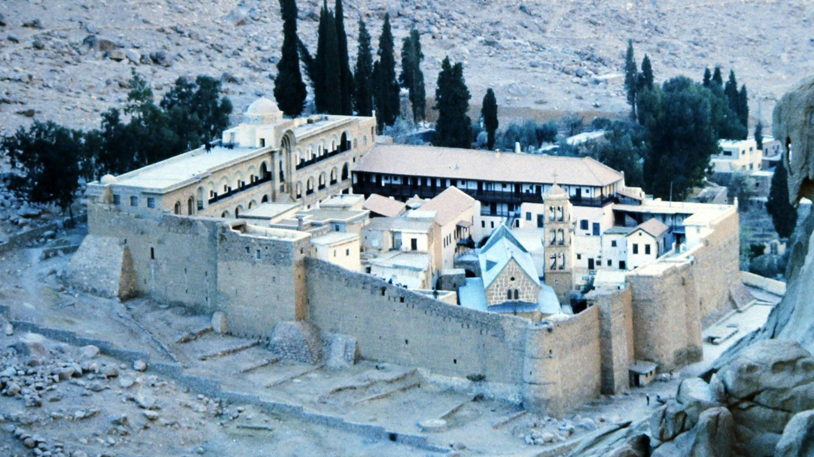 Σινά: Η μακραίωνη ιστορία της Μονής, τα προνόμιά της και το έγγραφο του Μωάμεθ που σεβάστηκαν όλοι οι μουσουλμάνοι ηγεμόνες