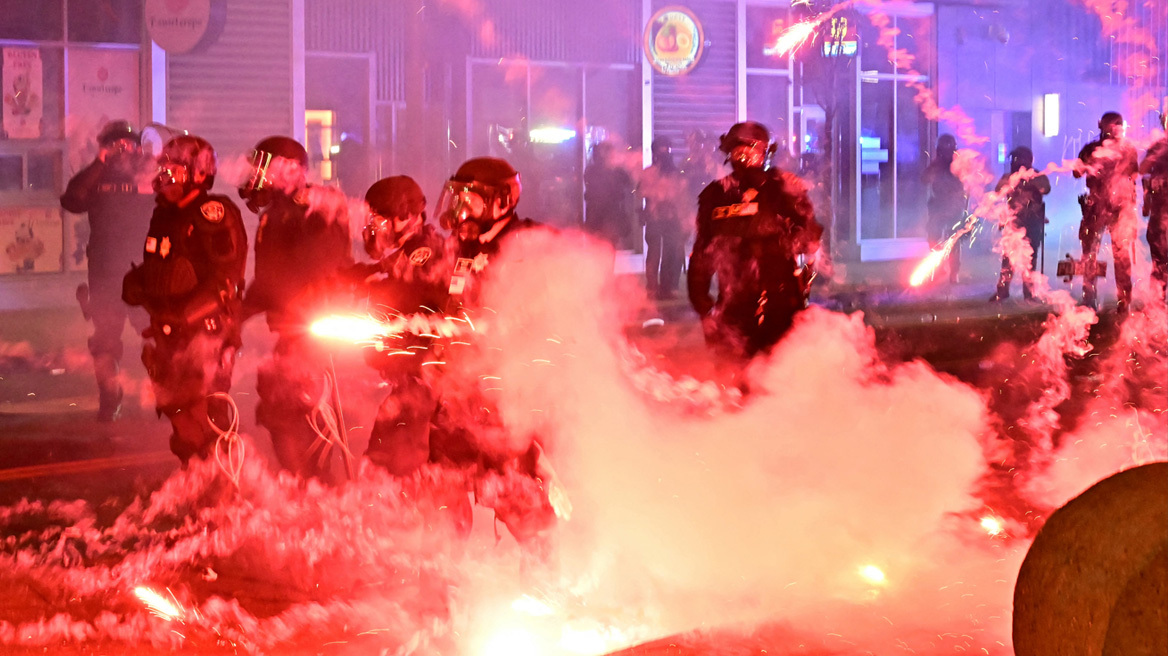 Ταραχές στο Λος Άντζελες: Στα δικαστήρια η Καλιφόρνια για να εμποδίσει τον Τραμπ να κατεβάσει την Εθνοφρουρά
