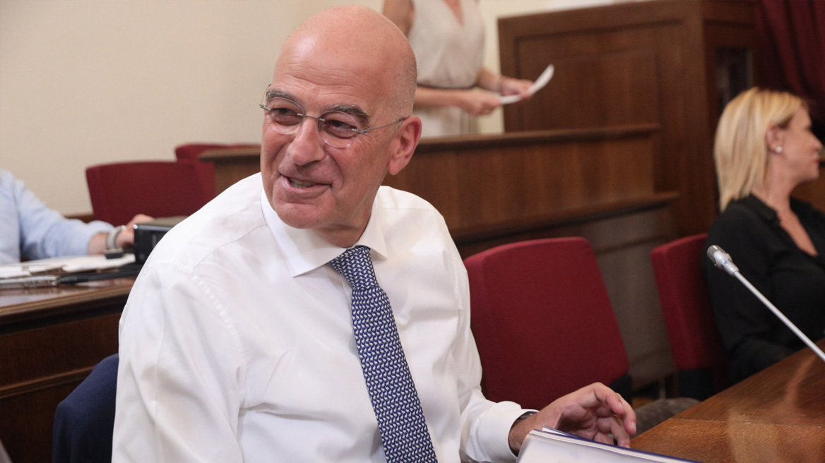 Δένδιας: Τις επόμενες ημέρες ανακοινώνεται η β' φάση των συγχωνεύσεων στις δομές των Ενόπλων Δυνάμεων