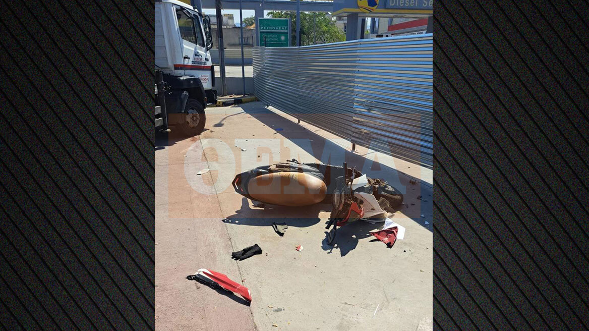 Τροχαίο δυστύχημα με έναν νεκρό και έναν τραυματία στην Πέτρου Ράλλη - Δείτε φωτογραφίες