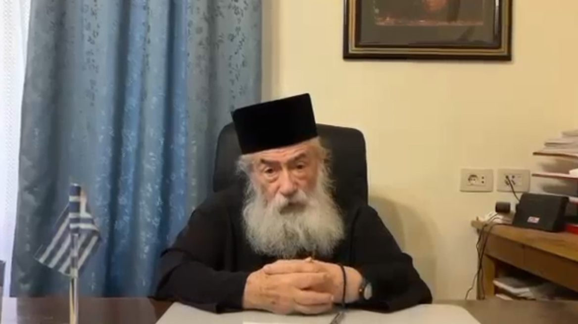 Έκκληση Δαμιανού στις κυβερνήσεις Ελλάδας και Αιγύπτου: «Κινδυνεύει η ζωή μου» - Βίντεο από τα επεισόδια στη Μονή Σινά
