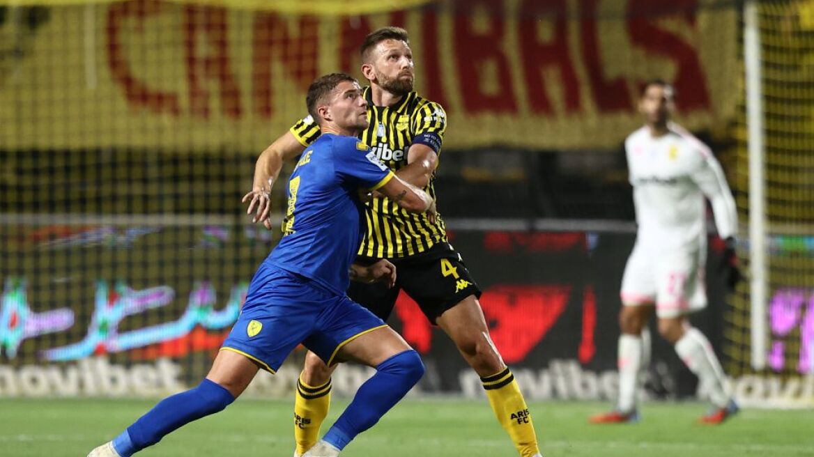 Ο Παναιτωλικός την πρώτη έκπληξη της σεζόν, νίκησε 2-0 τον Άρη στη Θεσσαλονίκη - Δείτε τα γκολ