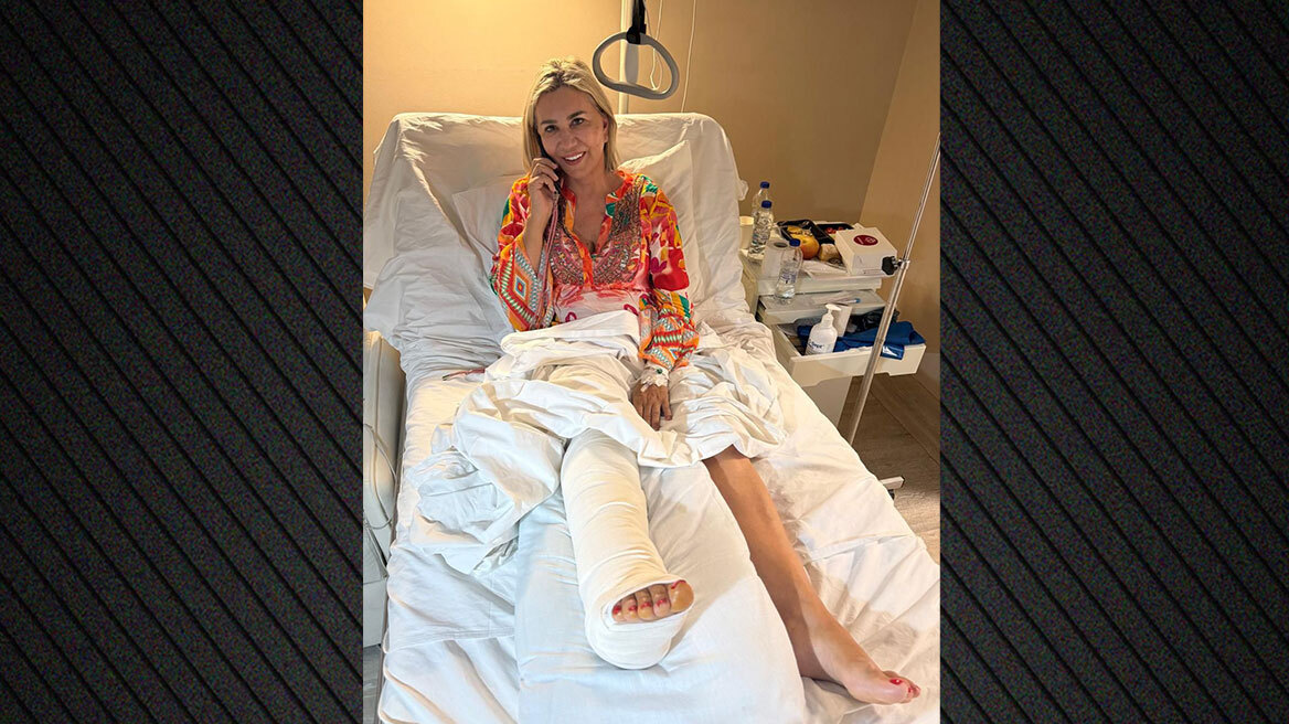 Στο νοσοκομείο με κάταγμα στο πόδι η Ζέττα Μακρή - Η φωτογραφία που ανέβασε από το νοσοκομείο