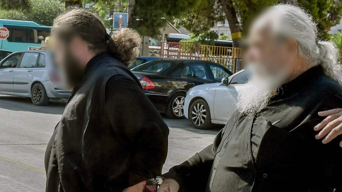 Προφυλακιστέοι ο ηγούμενος της μονής Μεγάλου Σπηλαίου και άλλοι 5 κατηγορούμενοι για την υπόθεση αρχαιοκαπηλίας
