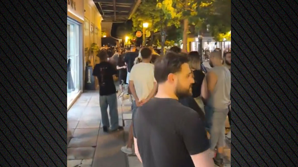 Ουρές στη Θεσσαλονίκη για τα εγκαίνια αλυσίδας fast food - Δείτε βίντεο