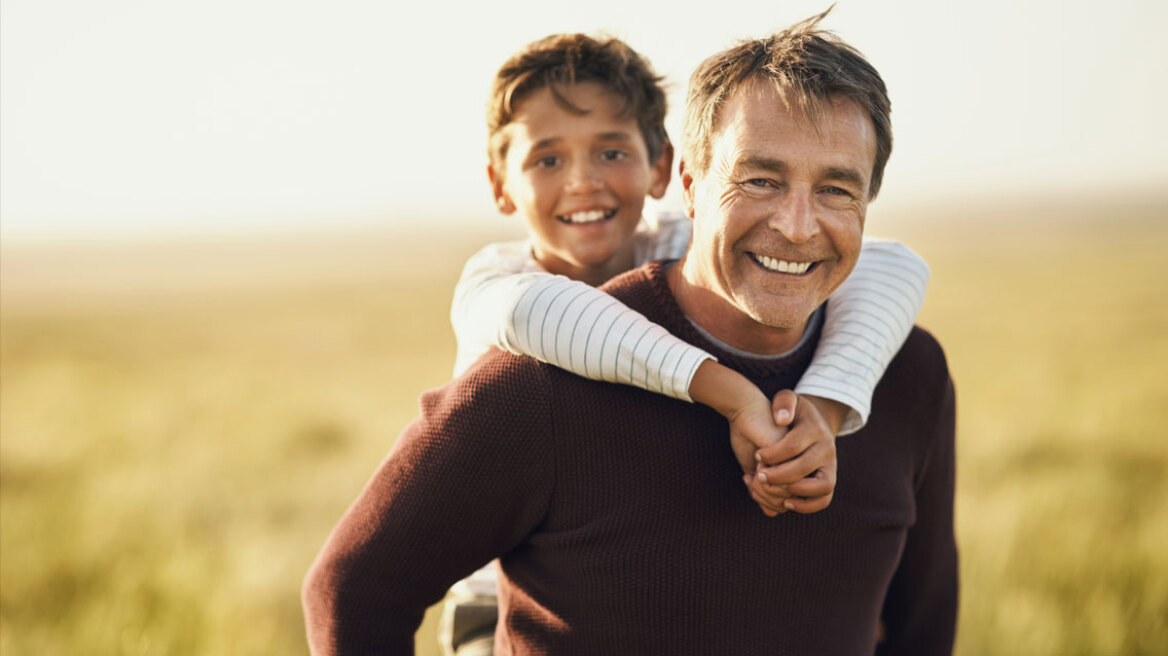 Τα 20 δημοφιλέστερα ελληνικά ανδρικά ονόματα: Από τον Γεώργιο μέχρι τον Ανδρέα