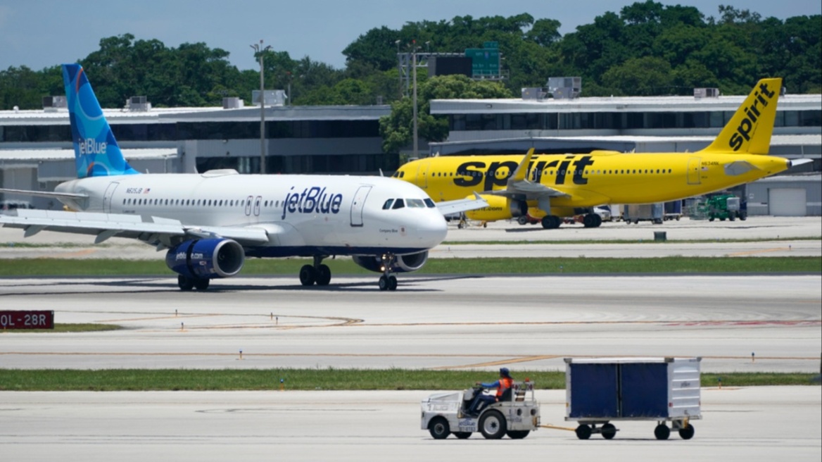 Τραυματισμοί επιβατών σε πτήση της JetBlue Airways που έκανε αναγκαστική προσγείωση στη Φλόριντα 
