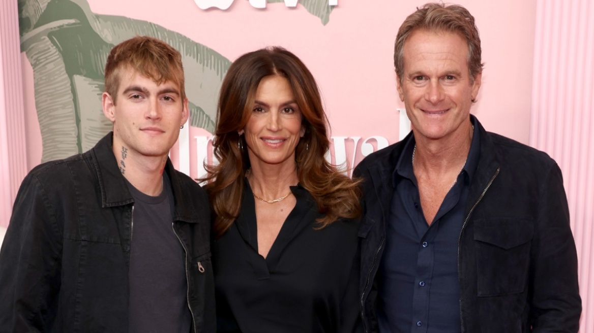 Πρίσλεϊ Γκέρμπερ: Η μάχη του γιου της Σίντι Κρόφορντ με τα χάπια, οι 15 ψυχίατροι και η πίεση που δέχτηκε εξαιτίας της οικογένειάς του