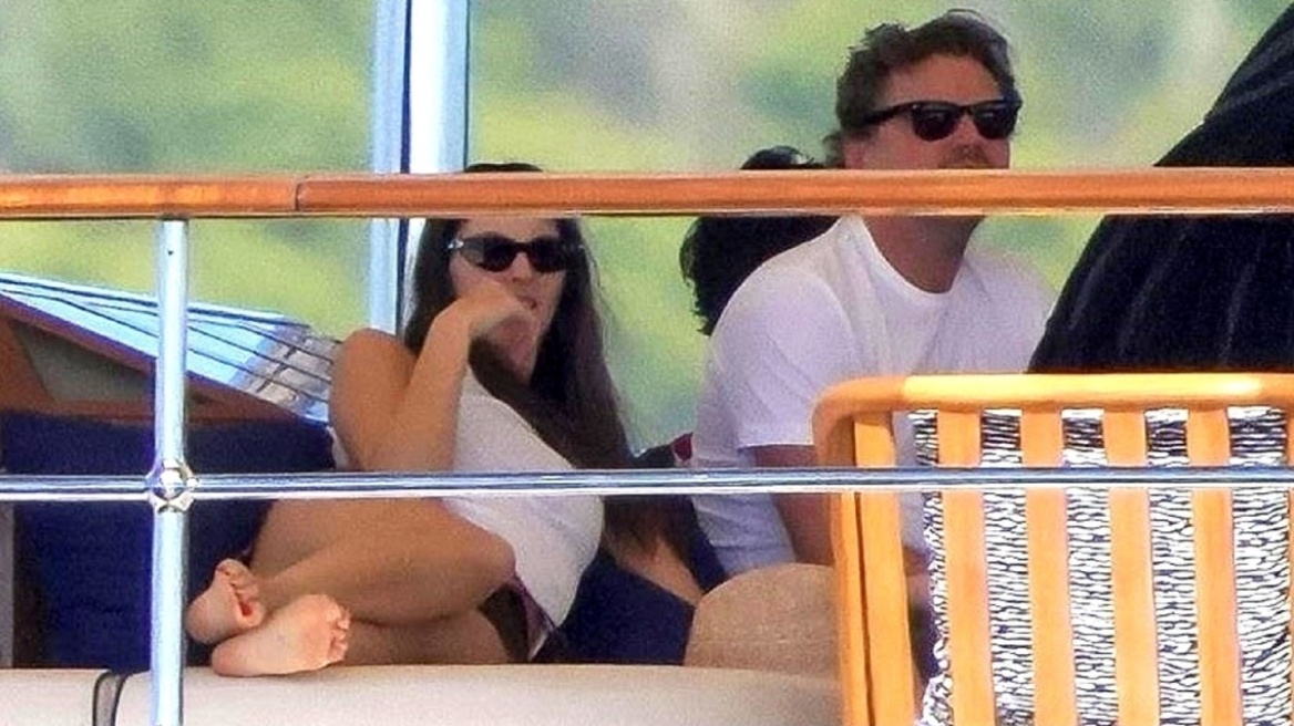 Ο Λεονάρντο Ντι Κάπριο και η Βιτόρια Σερέτι πέρασαν τις γιορτές στο σκάφος του Τζεφ Μπέζος