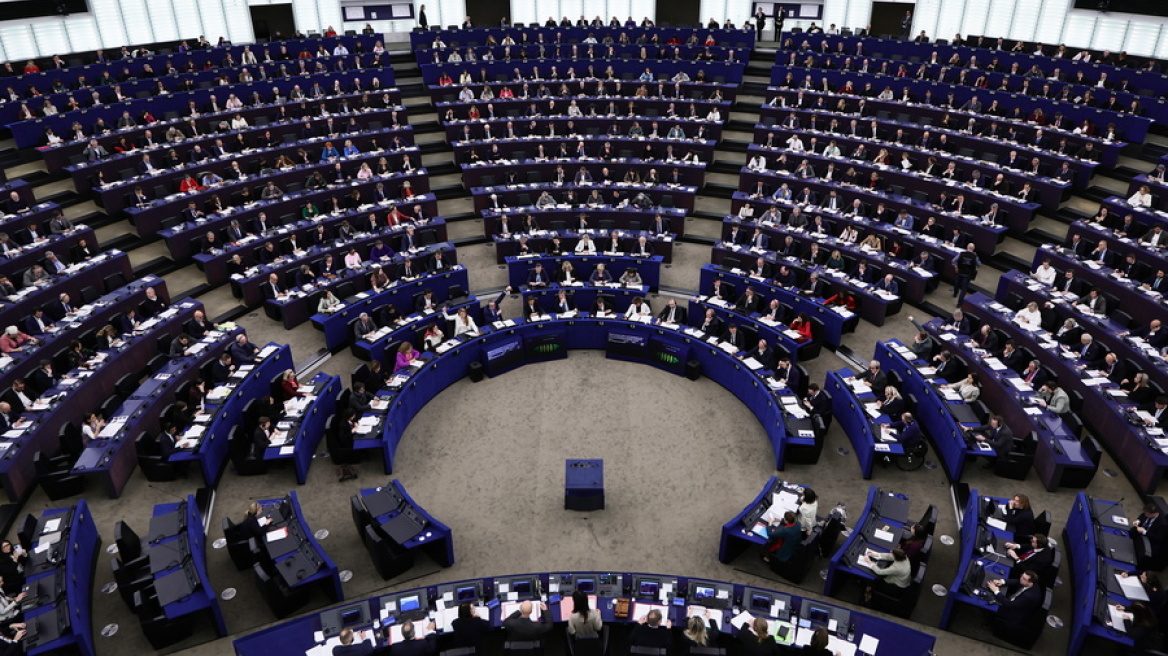 Το Ευρωκοινοβούλιο παγώνει την επικύρωση της εμπορικής συμφωνίας ΕΕ - ΗΠΑ